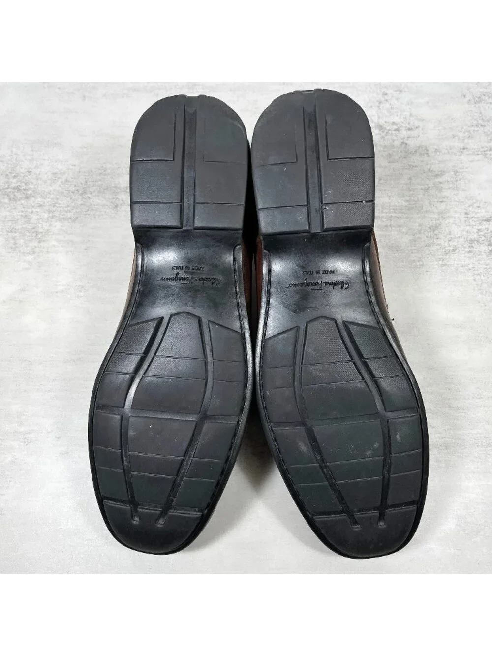 Salvatore Ferragamo Gancini Bit Driving Loafers - Men's Size UK 8 / US 9 EE Wide
